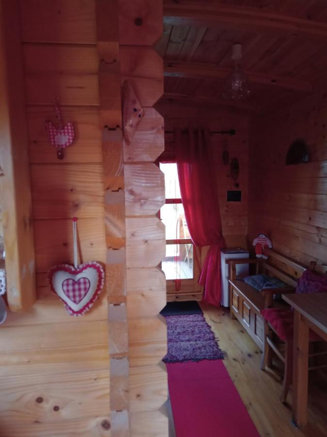 Roulotte La Passe Pierre Bed and Breakfast Pendé Buitenkant foto